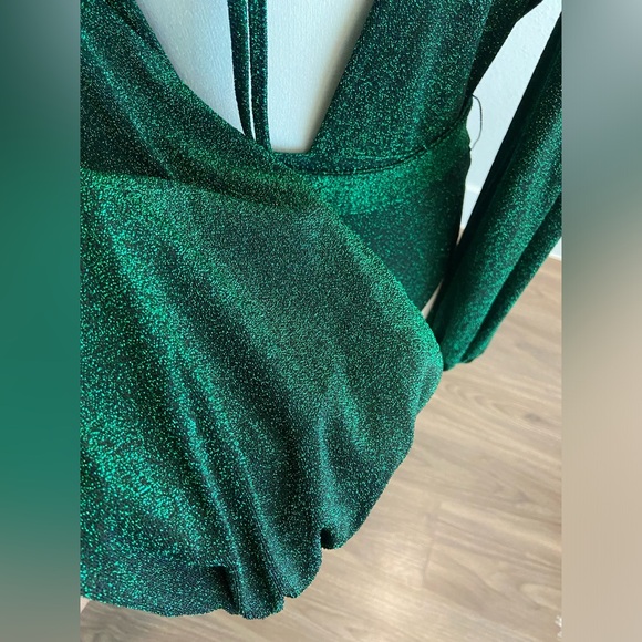 SHEIN Elegant Shimmer bodysuit in green - Picture 6 of 9